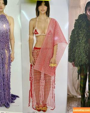 Emily Ratajkowski photo #1570