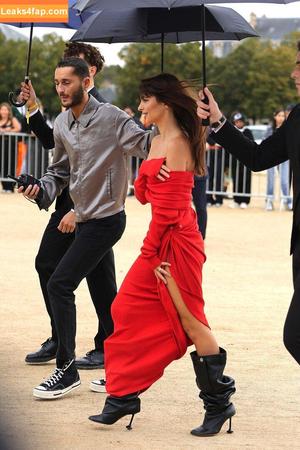 Emily Ratajkowski photo #1599