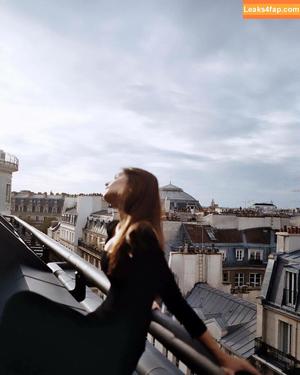 Emily Ratajkowski photo #1640