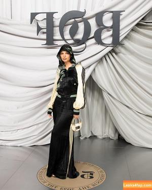 Emily Ratajkowski photo #1655