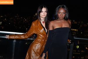 Emily Ratajkowski photo #1753