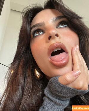 Emily Ratajkowski photo #1761