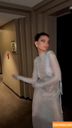 Emily Ratajkowski photo #1862