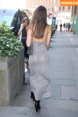 Emily Ratajkowski photo #1965