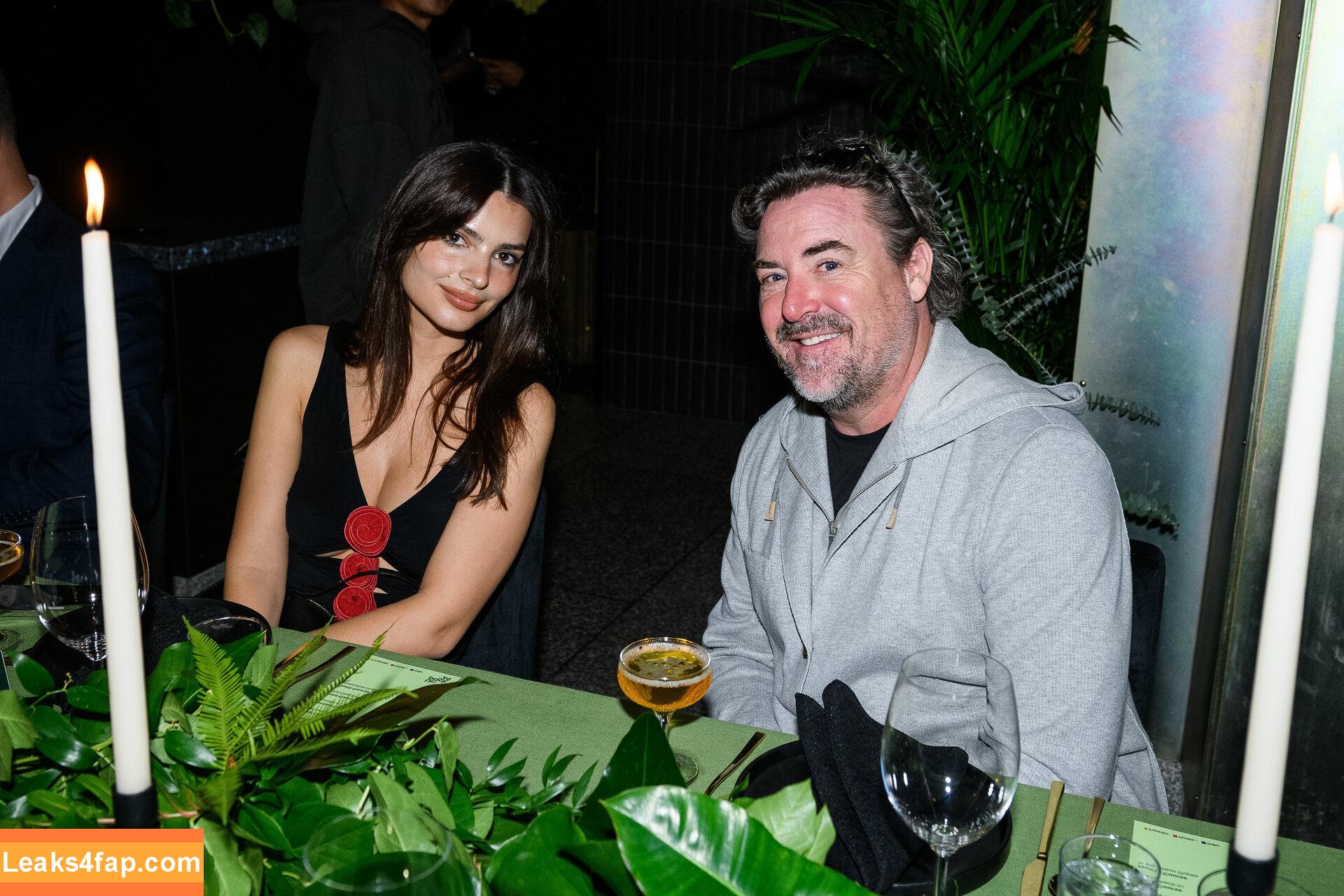 Emily Ratajkowski / Officialemilyratajkowski / emrata / https: leaked photo photo #2030