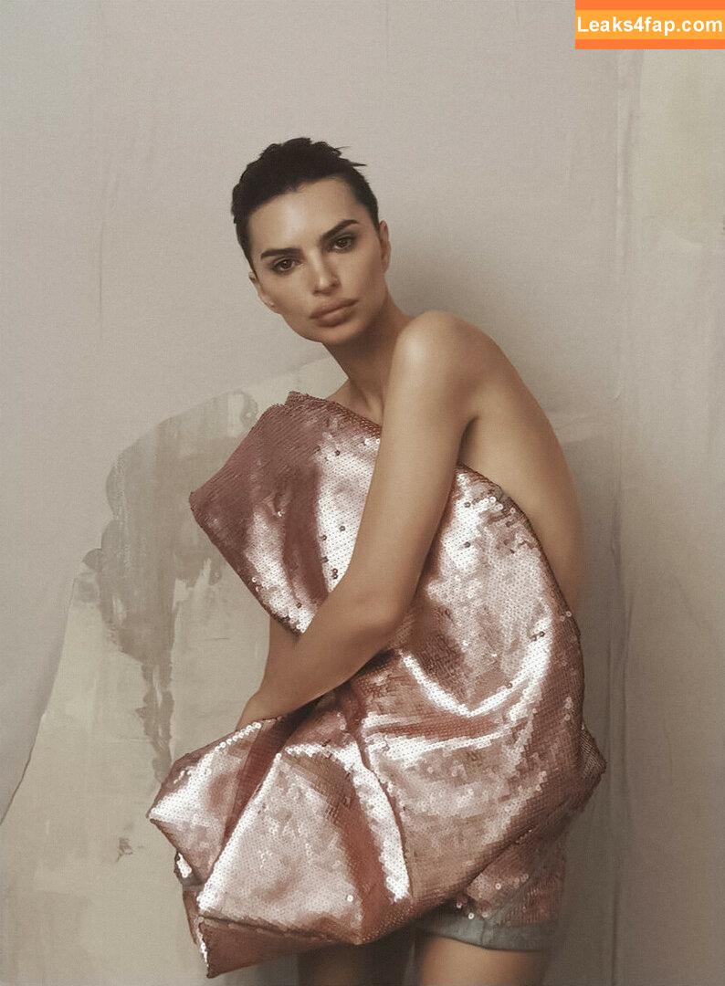Emily Ratajkowski / Officialemilyratajkowski / emrata / https: leaked photo photo #2082