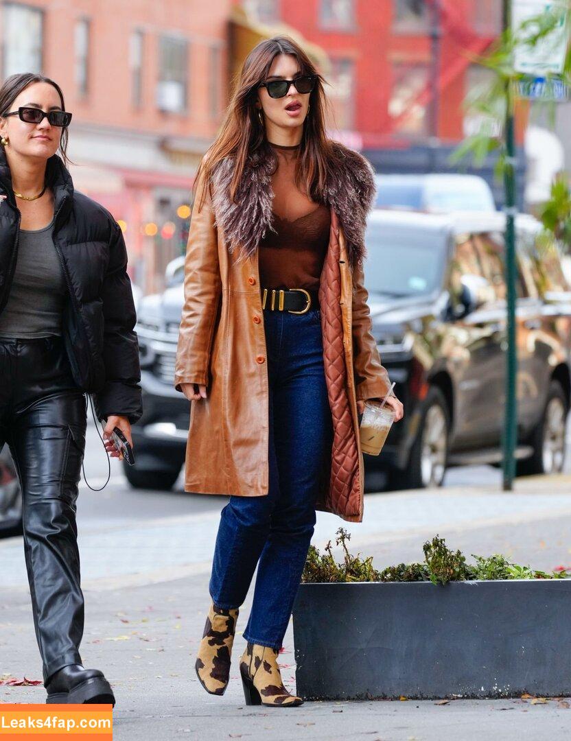 Emily Ratajkowski / Officialemilyratajkowski / emrata / https: leaked photo photo #2089