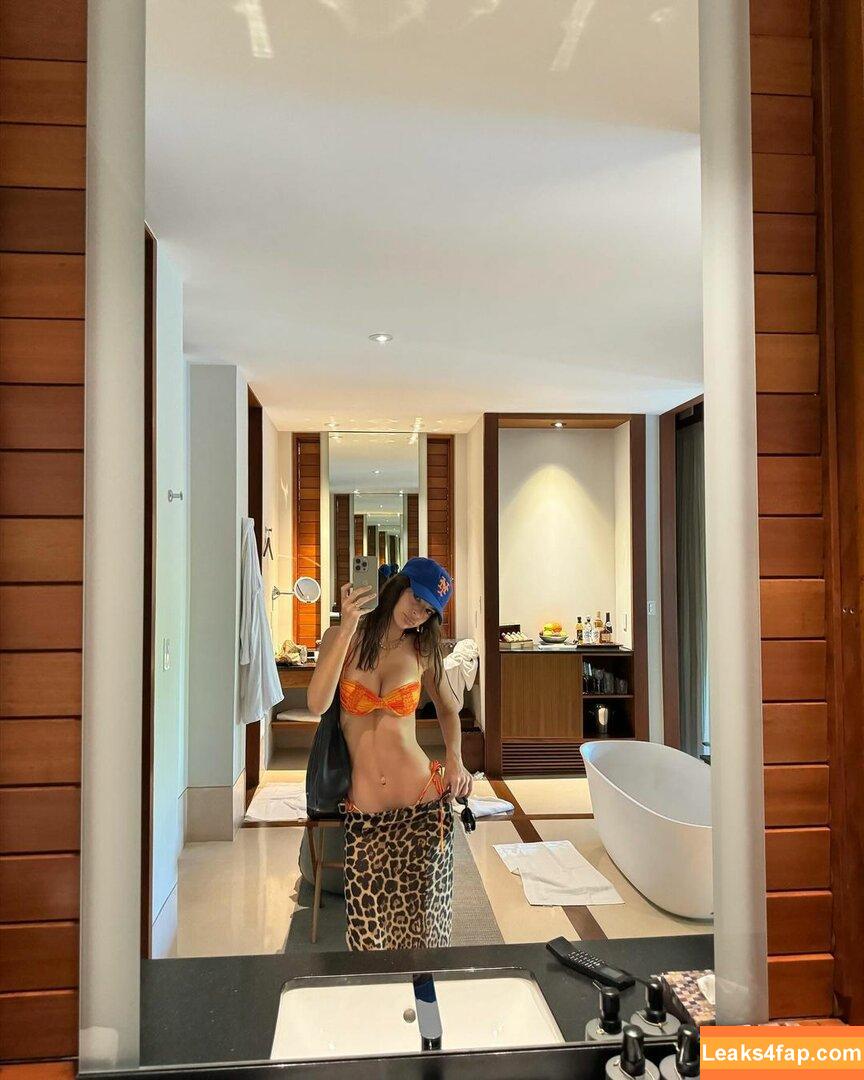 Emily Ratajkowski / Officialemilyratajkowski / emrata / https: leaked photo photo #2124