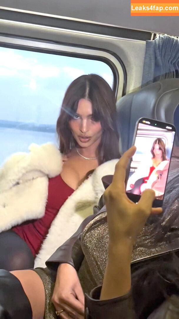 Emily Ratajkowski / Officialemilyratajkowski / emrata / https: leaked photo photo #2144