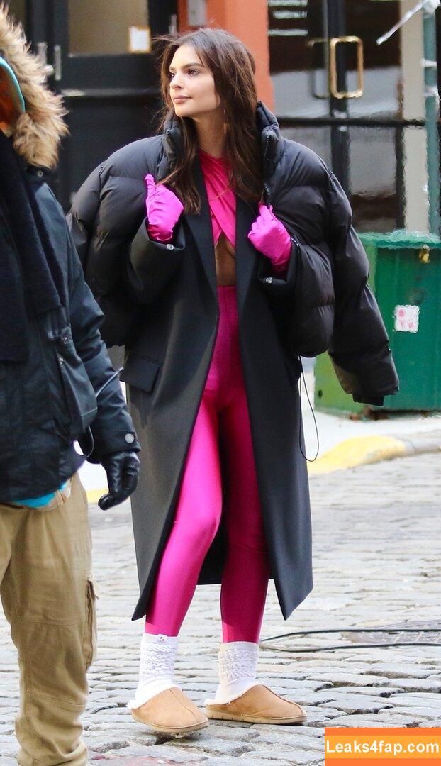 Emily Ratajkowski / Officialemilyratajkowski / emrata / https: leaked photo photo #2158