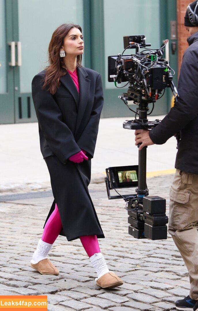 Emily Ratajkowski / Officialemilyratajkowski / emrata / https: leaked photo photo #2161