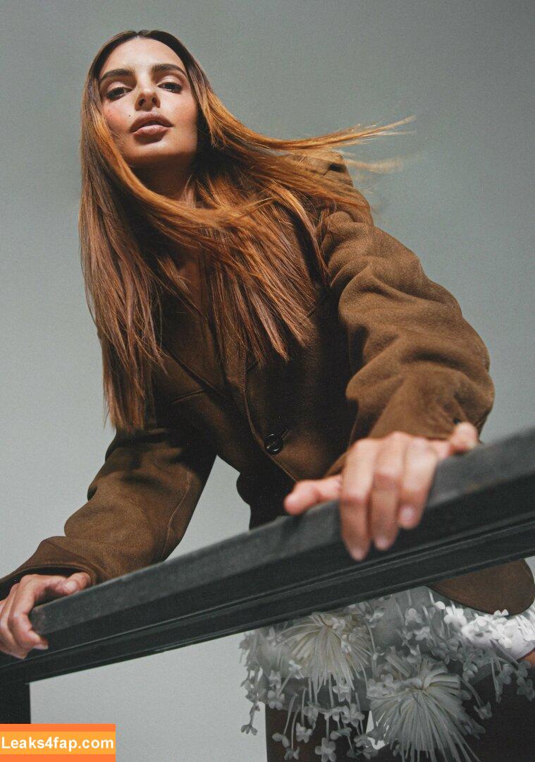 Emily Ratajkowski / Officialemilyratajkowski / emrata / https: leaked photo photo #2245