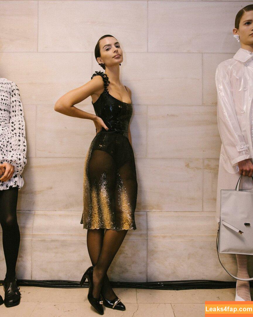 Emily Ratajkowski / Officialemilyratajkowski / emrata / https: leaked photo photo #2352