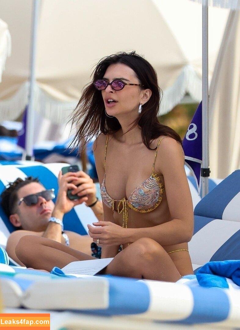 Emily Ratajkowski / Officialemilyratajkowski / emrata / https: leaked photo photo #2382