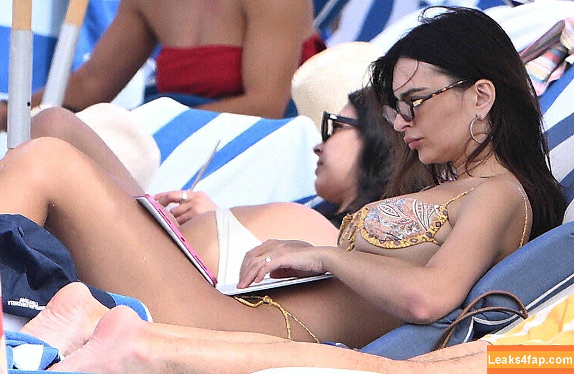 Emily Ratajkowski / Officialemilyratajkowski / emrata / https: leaked photo photo #2406