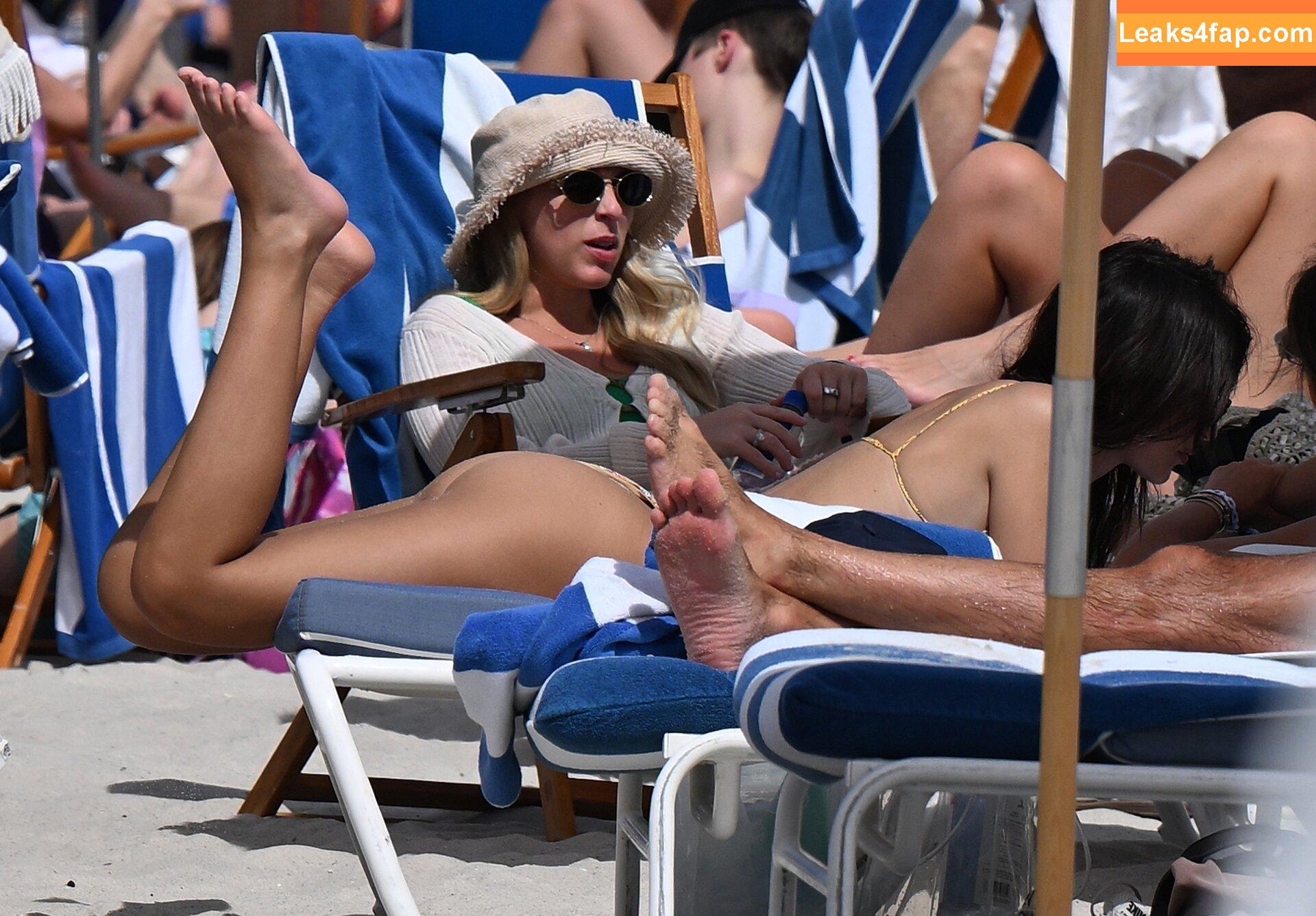 Emily Ratajkowski / Officialemilyratajkowski / emrata / https: leaked photo photo #2410