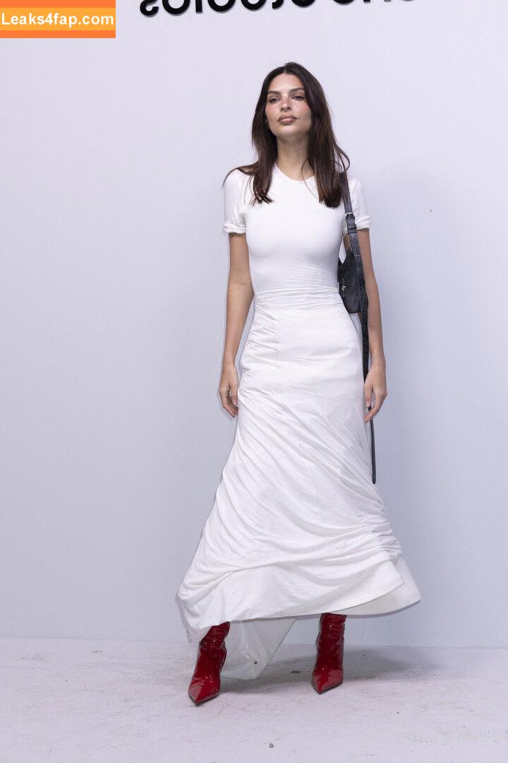 Emily Ratajkowski / Officialemilyratajkowski / emrata / https: leaked photo photo #2589