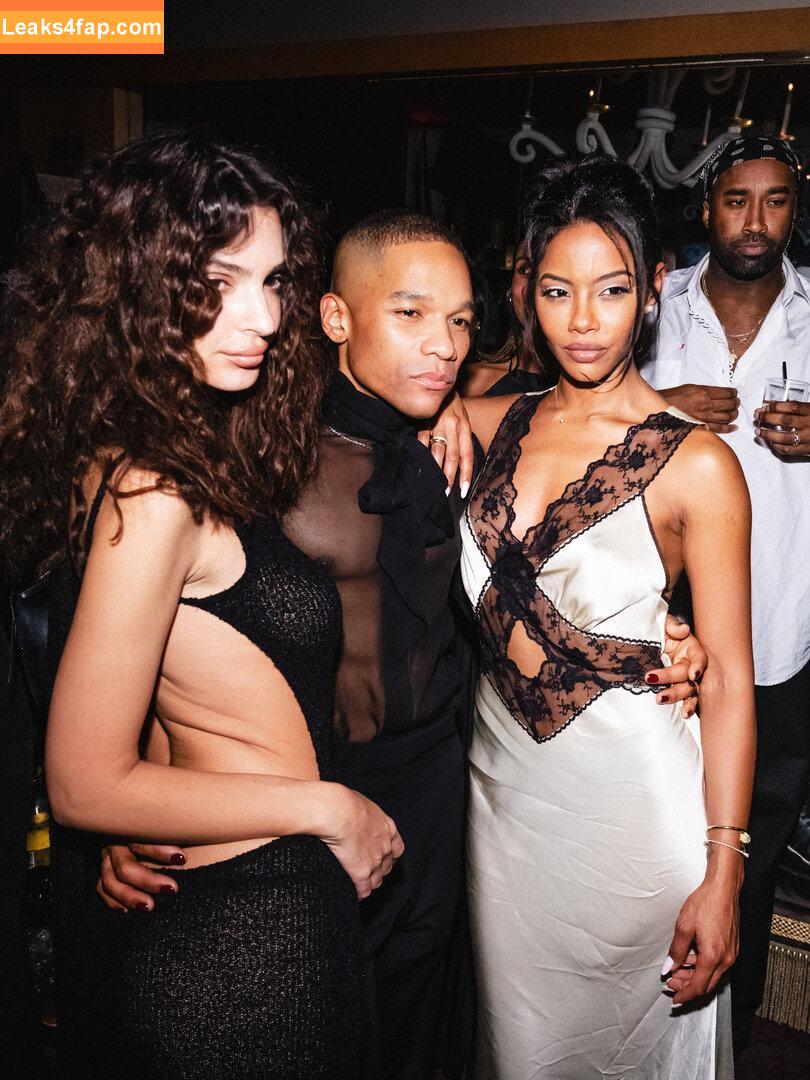 Emily Ratajkowski / Officialemilyratajkowski / emrata / https: leaked photo photo #2603