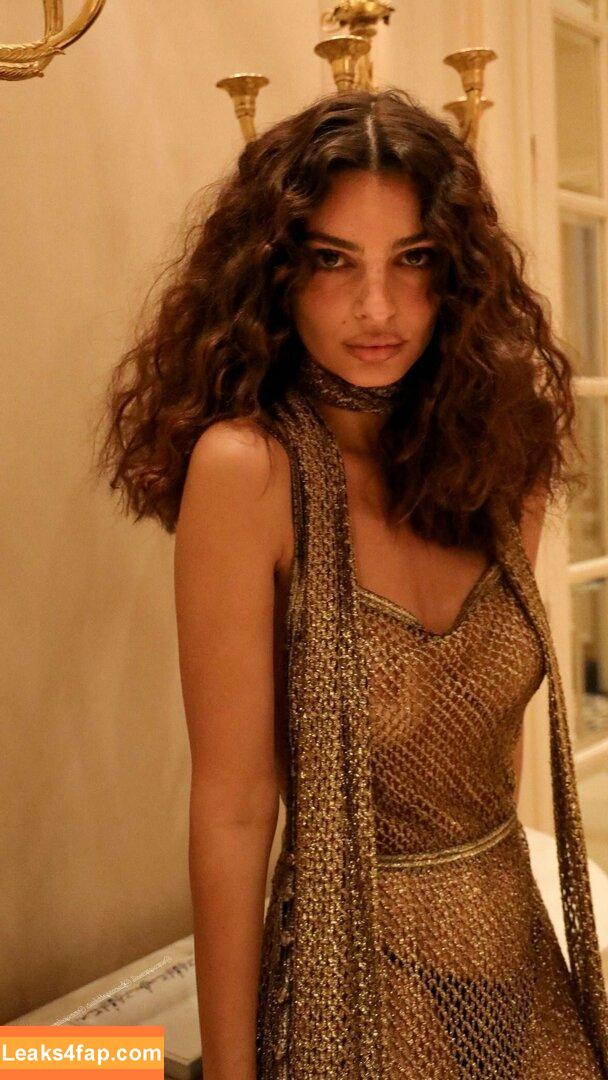 Emily Ratajkowski / Officialemilyratajkowski / emrata / https: leaked photo photo #2652