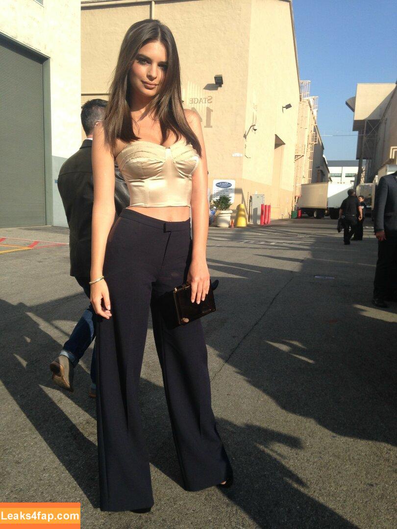 Emily Ratajkowski / Officialemilyratajkowski / emrata / https: leaked photo photo #2775