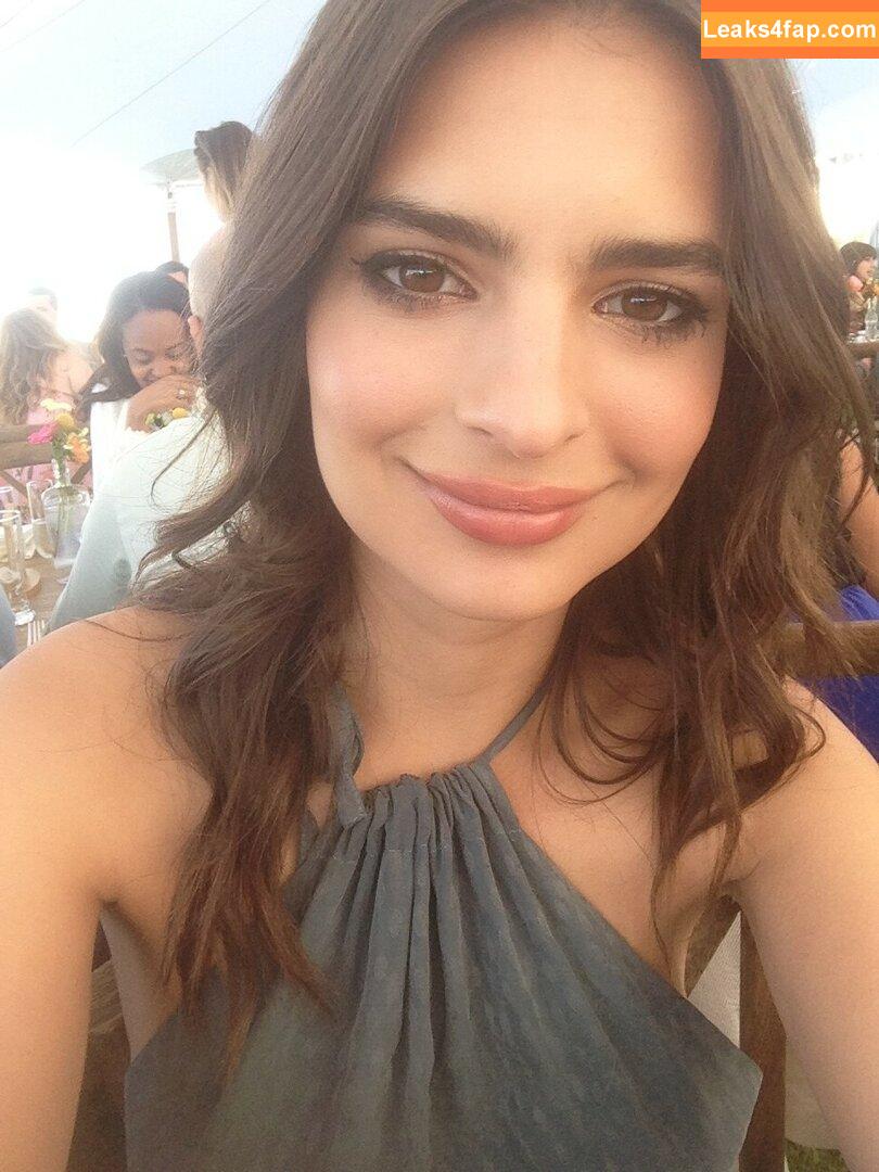 Emily Ratajkowski / Officialemilyratajkowski / emrata / https: leaked photo photo #2816