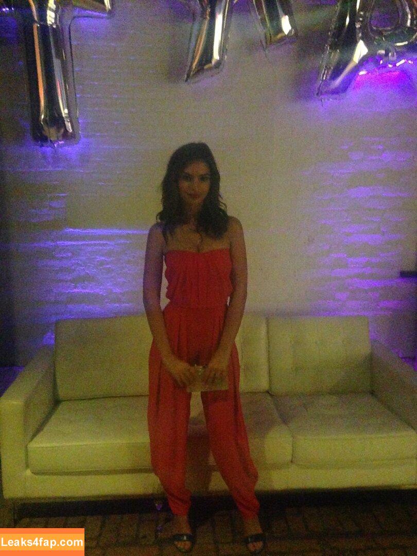 Emily Ratajkowski / Officialemilyratajkowski / emrata / https: leaked photo photo #2829