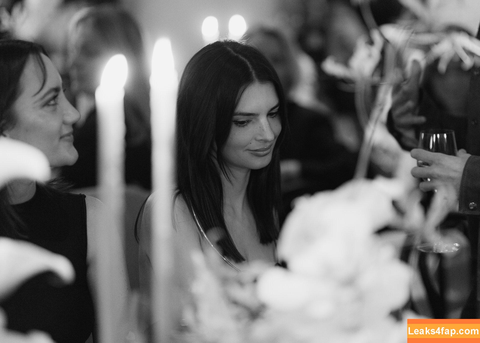 Emily Ratajkowski / Officialemilyratajkowski / emrata / https: leaked photo photo #2901