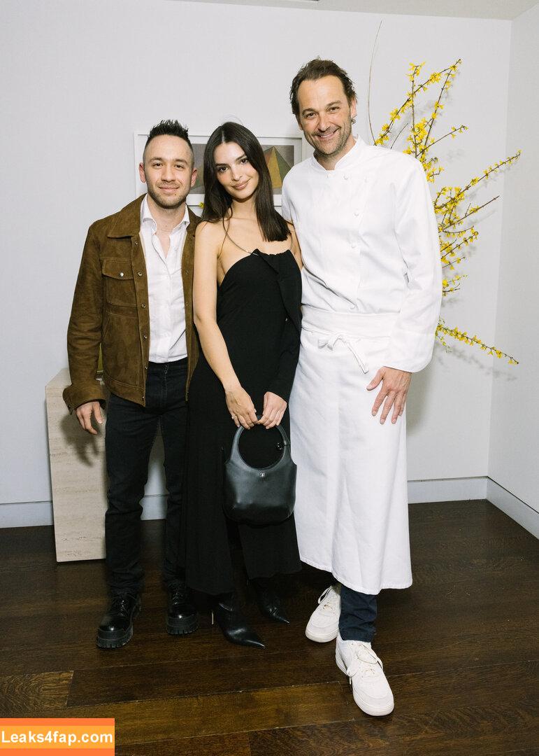 Emily Ratajkowski / Officialemilyratajkowski / emrata / https: leaked photo photo #2905