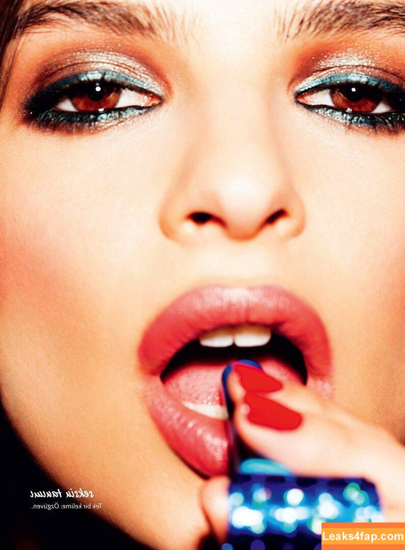 Emily Ratajkowski / Officialemilyratajkowski / emrata / https: leaked photo photo #2918