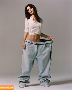 Emily Ratajkowski photo #2051