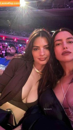 Emily Ratajkowski photo #2070