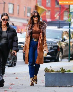 Emily Ratajkowski photo #2087