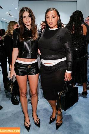 Emily Ratajkowski photo #2134