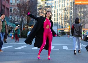 Emily Ratajkowski photo #2148