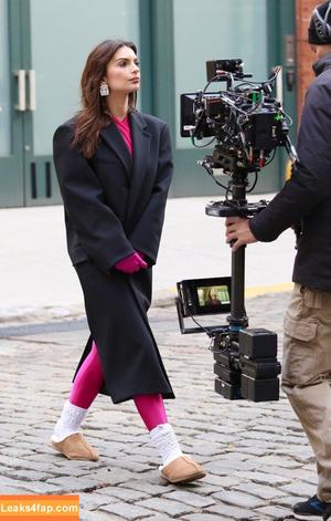 Emily Ratajkowski photo #2161