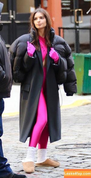 Emily Ratajkowski photo #2164