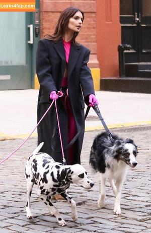 Emily Ratajkowski photo #2165