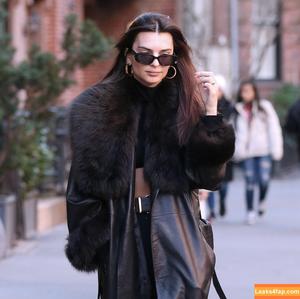 Emily Ratajkowski photo #2217