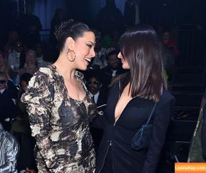 Emily Ratajkowski photo #2318