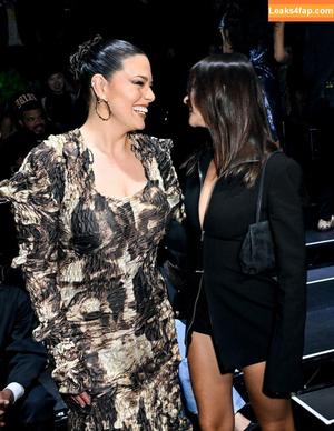 Emily Ratajkowski photo #2335