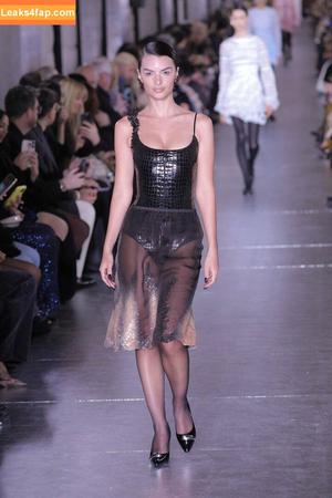 Emily Ratajkowski photo #2361