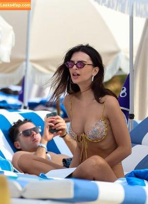 Emily Ratajkowski photo #2389