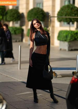 Emily Ratajkowski photo #2511