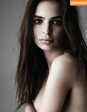 Emily Ratajkowski photo #2657