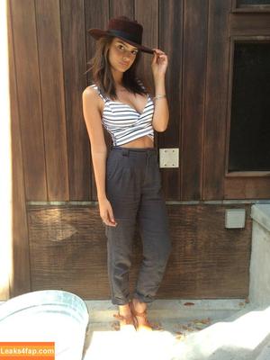 Emily Ratajkowski photo #2814