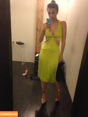 Emily Ratajkowski photo #2818