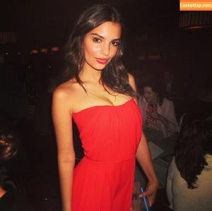 Emily Ratajkowski photo #2819