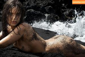 Emily Ratajkowski photo #2836