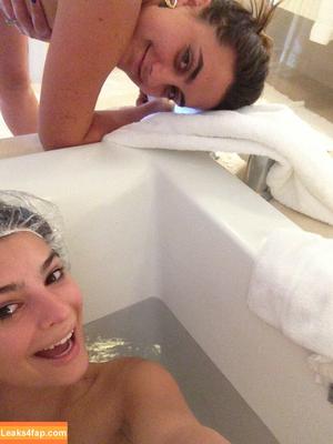 Emily Ratajkowski photo #2844