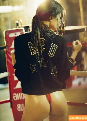 Emily Ratajkowski photo #2973